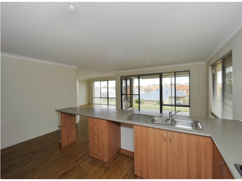 9 Masthead Way, Wannanup WA 6210