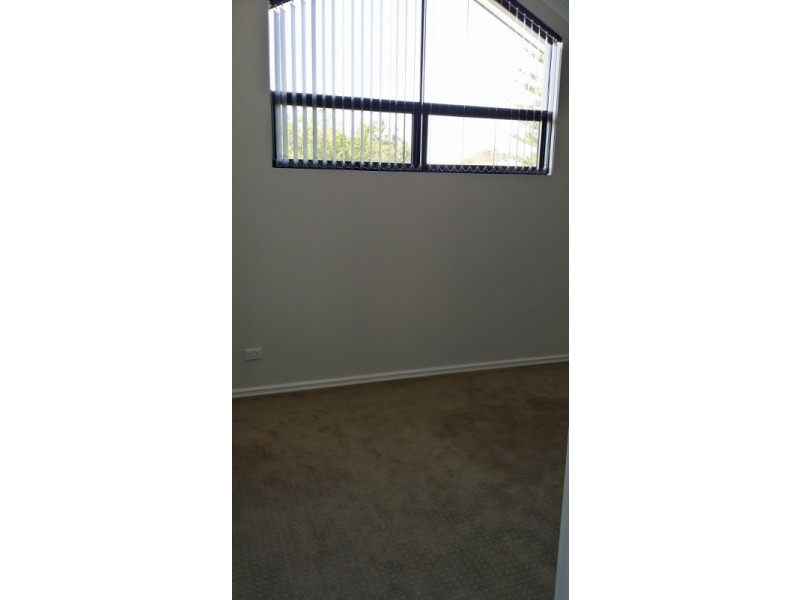 11/28 Davey Street, Mandurah WA 6210