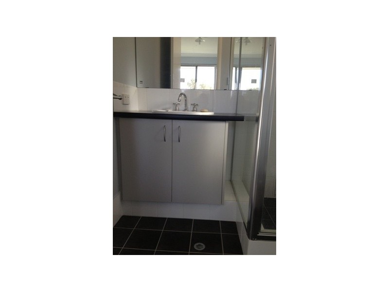 43 Warburton Trail, Lakelands WA 6180