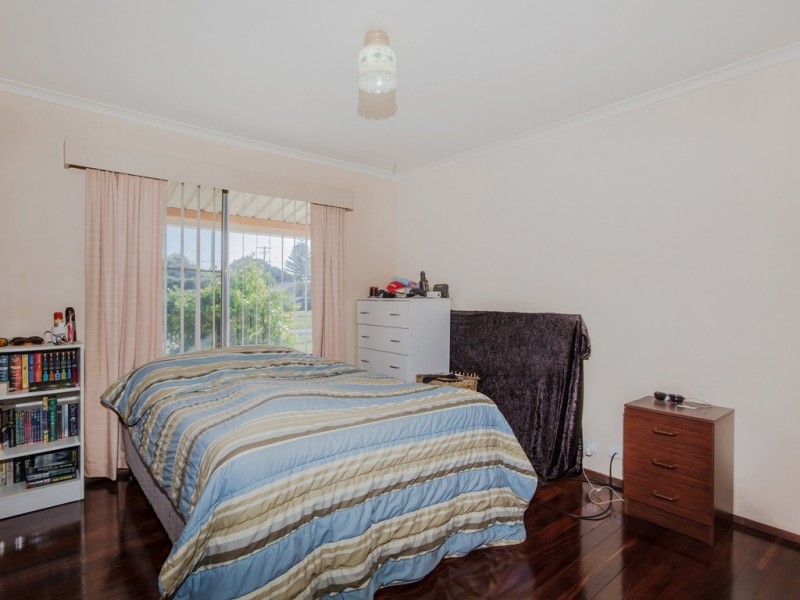 2 Owen Avenue, Falcon WA 6210