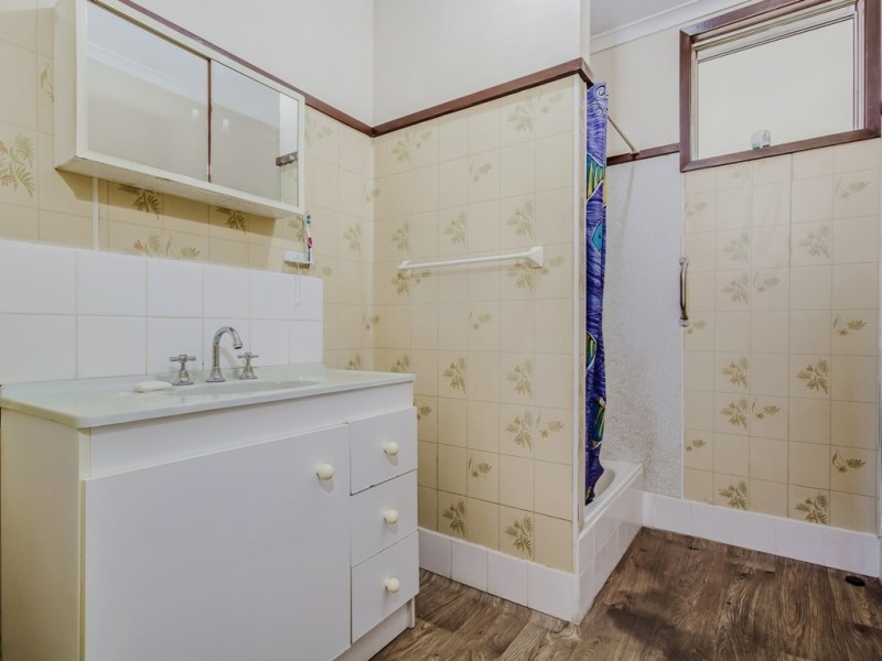 2 Owen Avenue, Falcon WA 6210