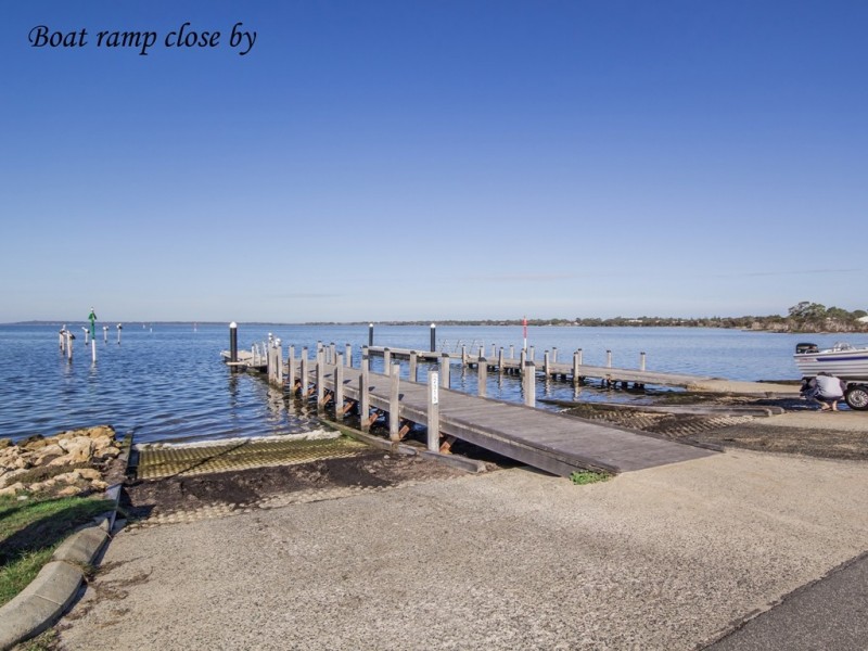 2 Owen Avenue, Falcon WA 6210