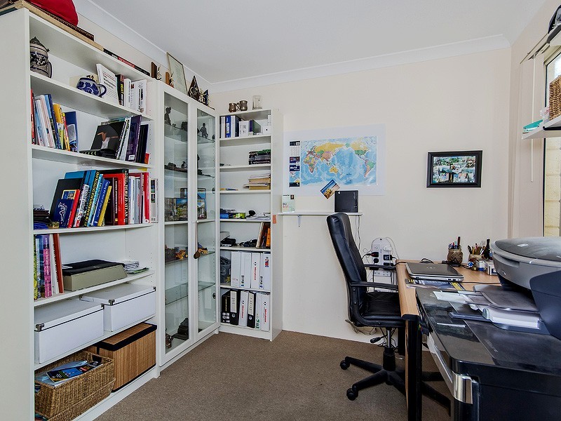 1/72A Cooper Street, Mandurah WA 6210