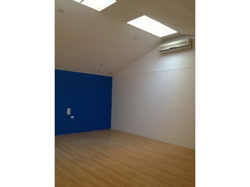 15 Treasure Road, Singleton WA 6175