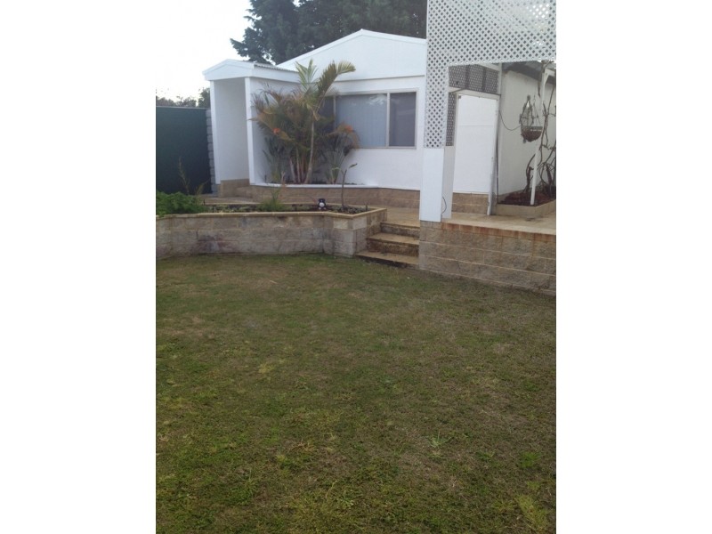 15 Treasure Road, Singleton WA 6175