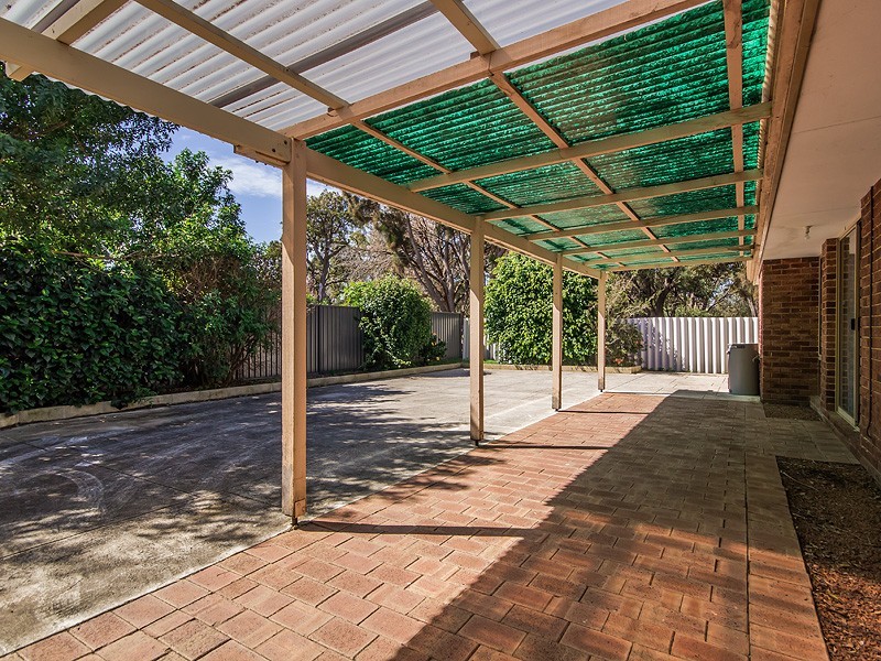 1A Tennyson Avenue, Halls Head WA 6210