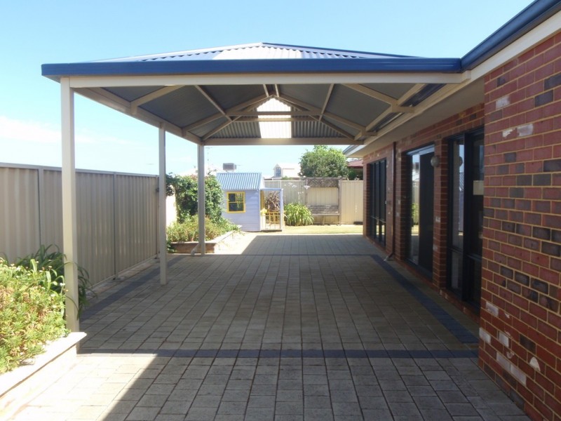 8 Tammin Court, Dawesville WA 6211