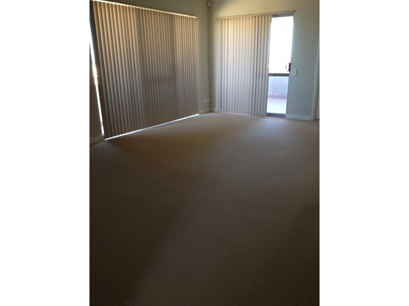 11/18 Caspian Ave, Wannanup WA 6210