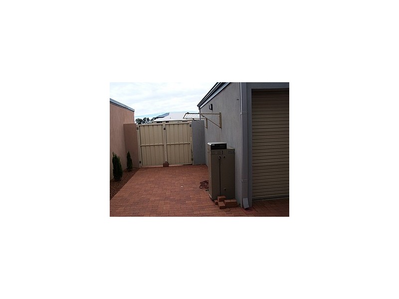 20 Westview Parade, Wannanup WA 6210