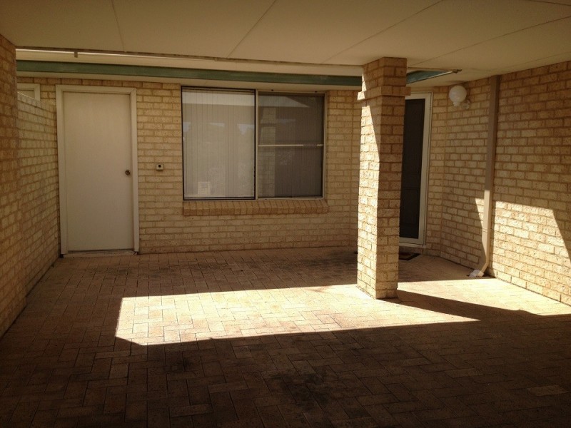 86A Janis Street, Halls Head WA 6210