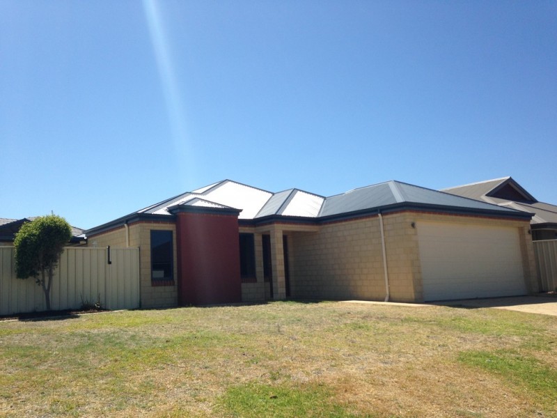 10 Lord Hobart Drive, Madora Bay WA 6210