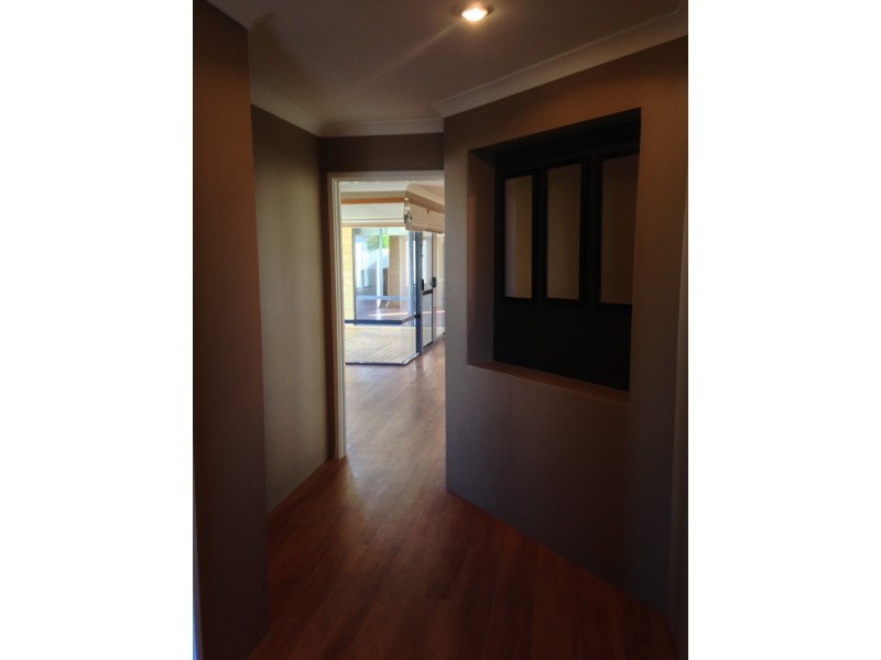 10 Lord Hobart Drive, Madora Bay WA 6210