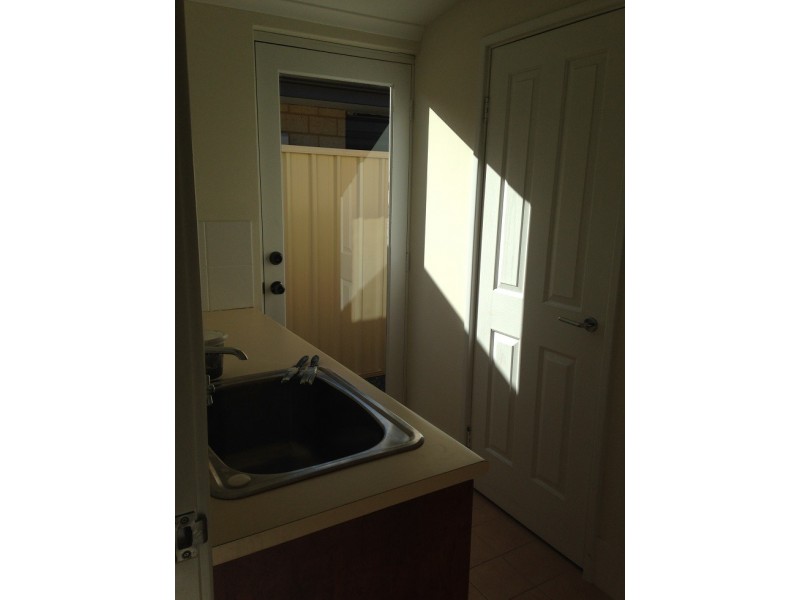 10 Lord Hobart Drive, Madora Bay WA 6210