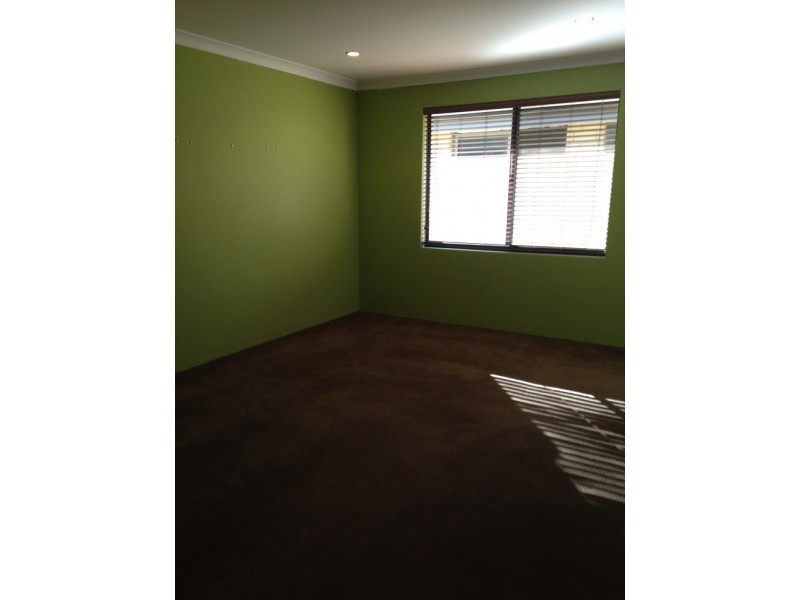 10 Lord Hobart Drive, Madora Bay WA 6210