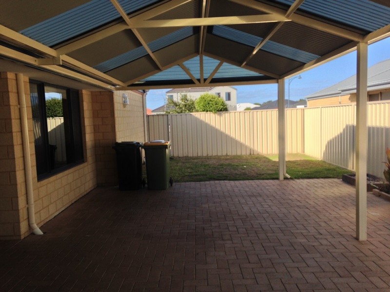 10 Lord Hobart Drive, Madora Bay WA 6210