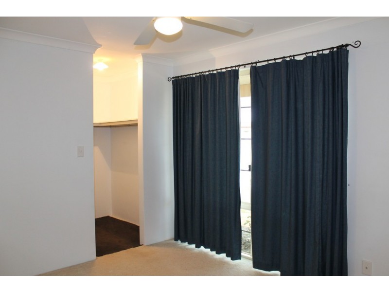 12B Darter Place, Halls Head WA 6210