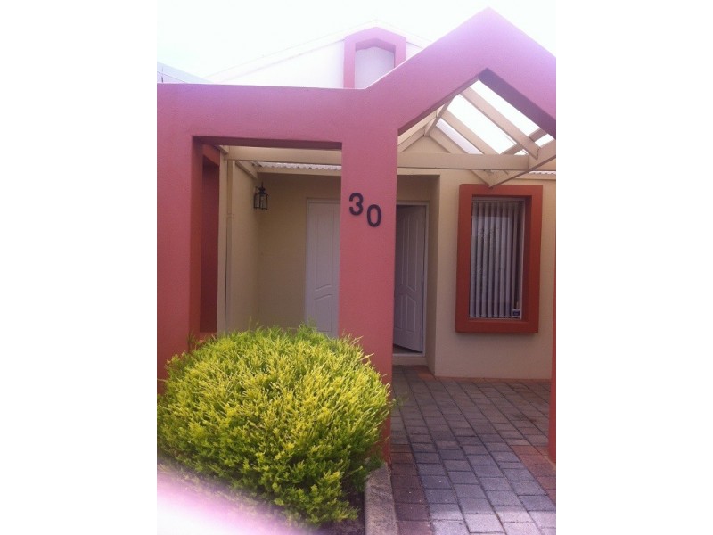 30 Leighton Street, Halls Head WA 6210