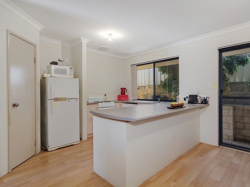 5/9 Kings Place, Waroona WA 6215