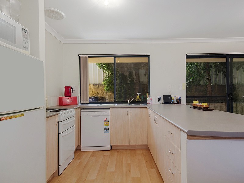 5/9 Kings Place, Waroona WA 6215