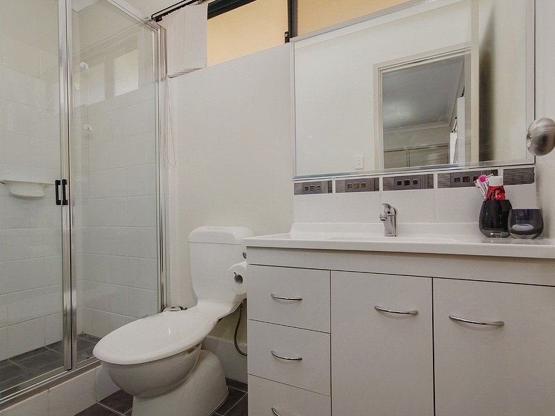5/9 Kings Place, Waroona WA 6215