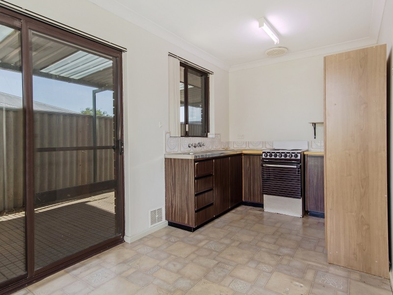 Unit 1-5 Owen Avenue, Falcon WA 6210