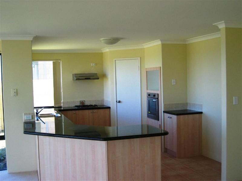 38 Alexis Circle, Wannanup WA 6210