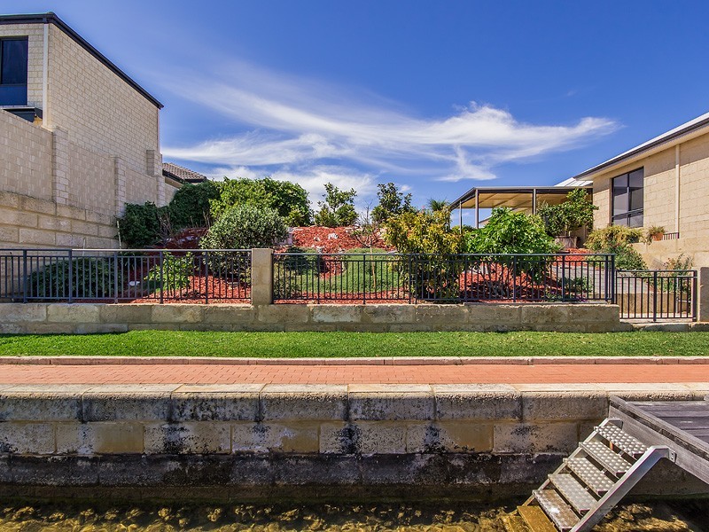 55 Avocet Island Quays, Wannanup WA 6210