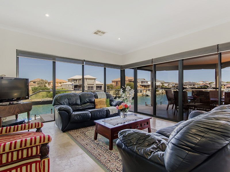 55 Avocet Island Quays, Wannanup WA 6210