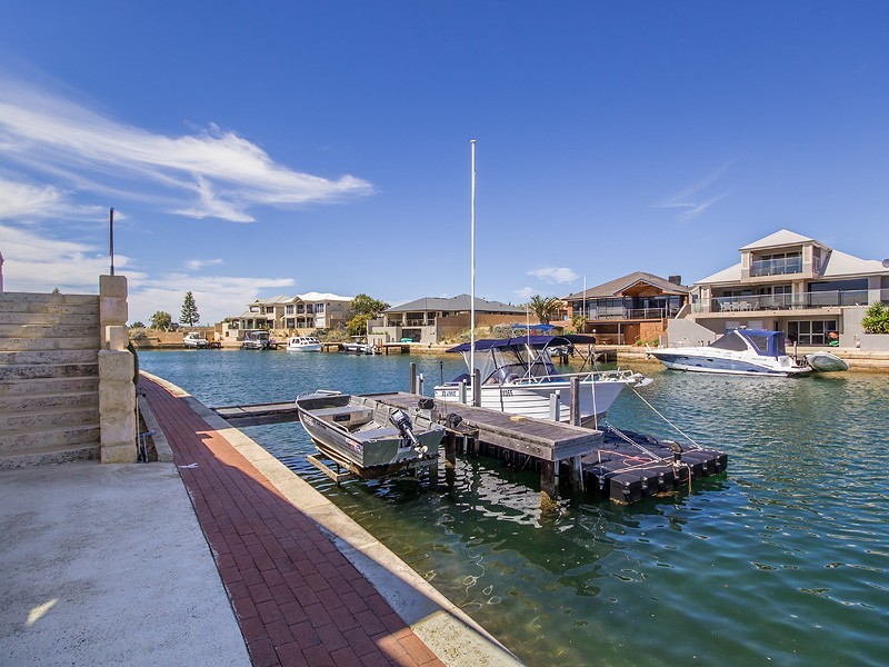55 Avocet Island Quays, Wannanup WA 6210