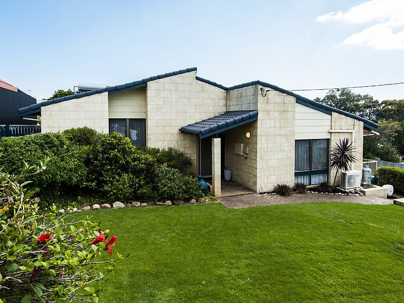 26 Scenic Drive, Falcon WA 6210