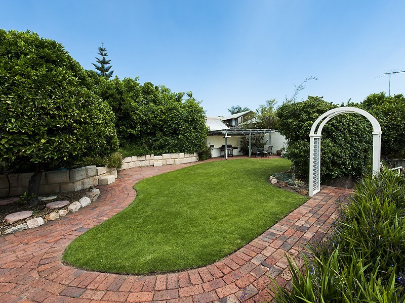 26 Scenic Drive, Falcon WA 6210