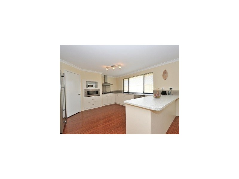 3 Peacock Avenue, Singleton WA 6175