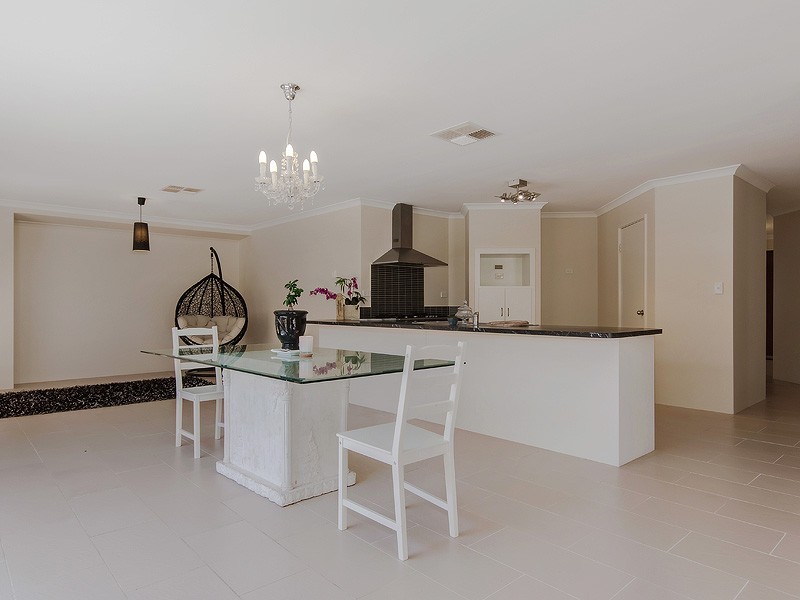 24 Peacock Avenue, Singleton WA 6175