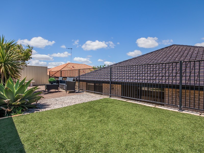 24 Peacock Avenue, Singleton WA 6175