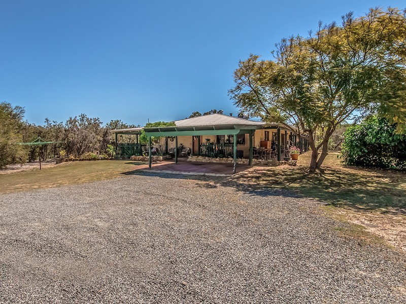 205 Woodland Parade, Stake Hill WA 6181