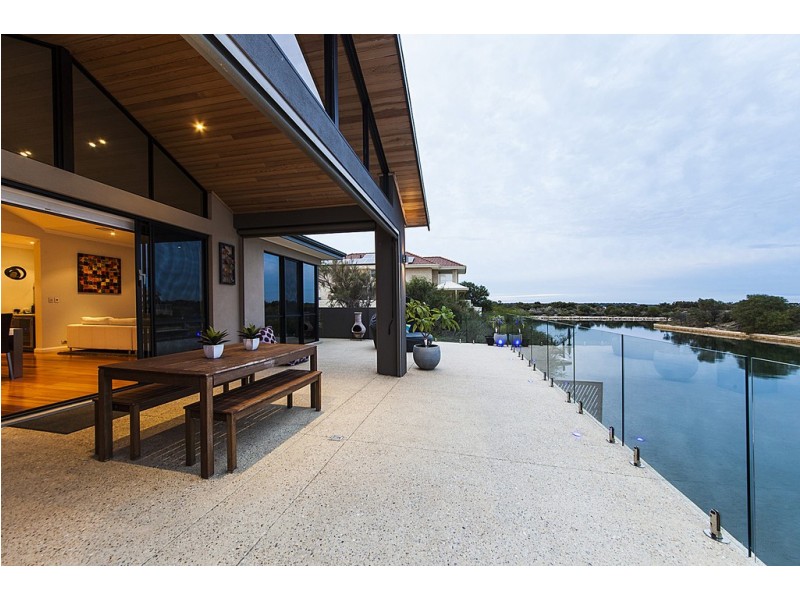 30 Cormorant Key, Wannanup WA 6210