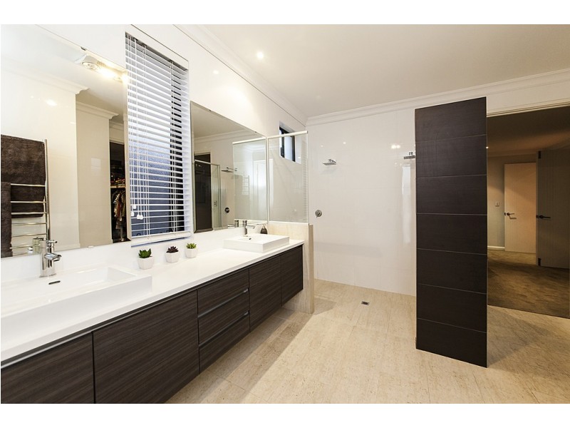 30 Cormorant Key, Wannanup WA 6210