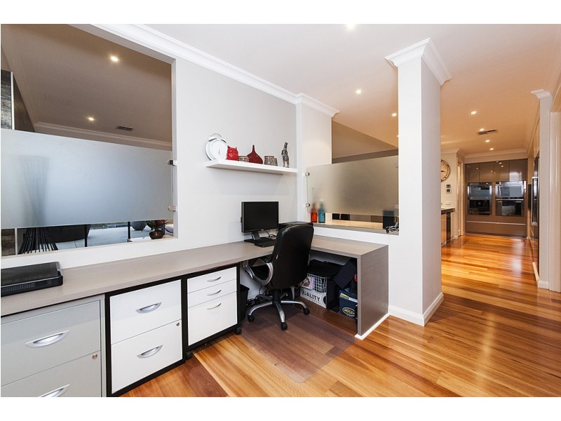 30 Cormorant Key, Wannanup WA 6210