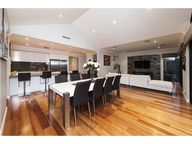 30 Cormorant Key, Wannanup WA 6210
