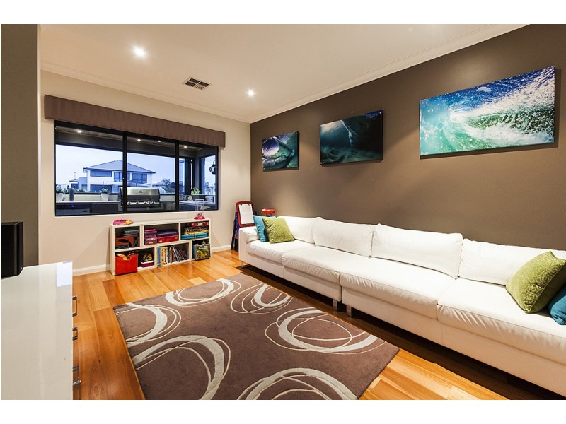 30 Cormorant Key, Wannanup WA 6210