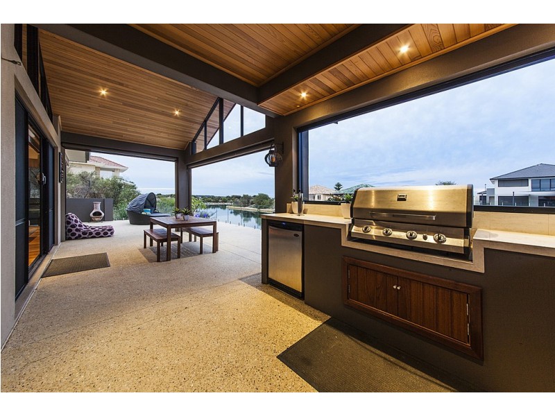 30 Cormorant Key, Wannanup WA 6210