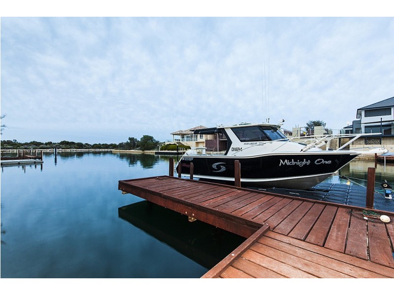 30 Cormorant Key, Wannanup WA 6210