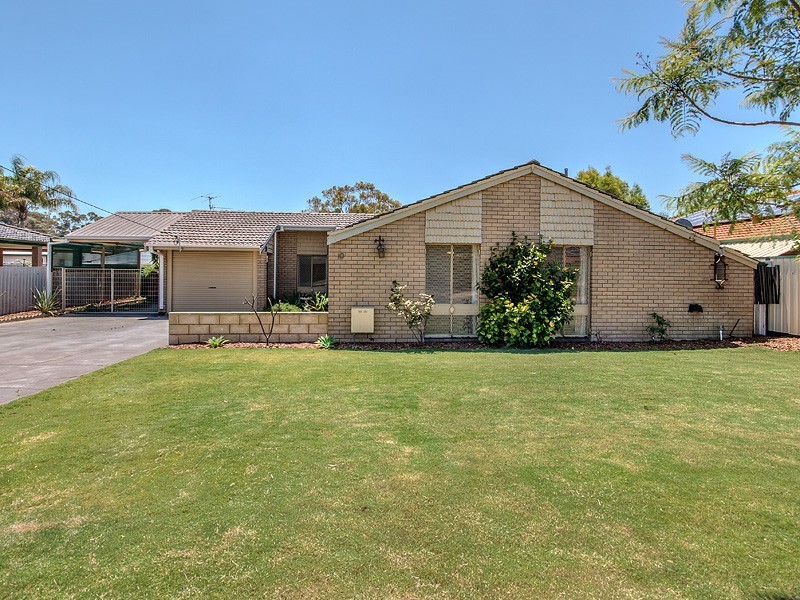 10 Merilup Court, Hillman WA 6168