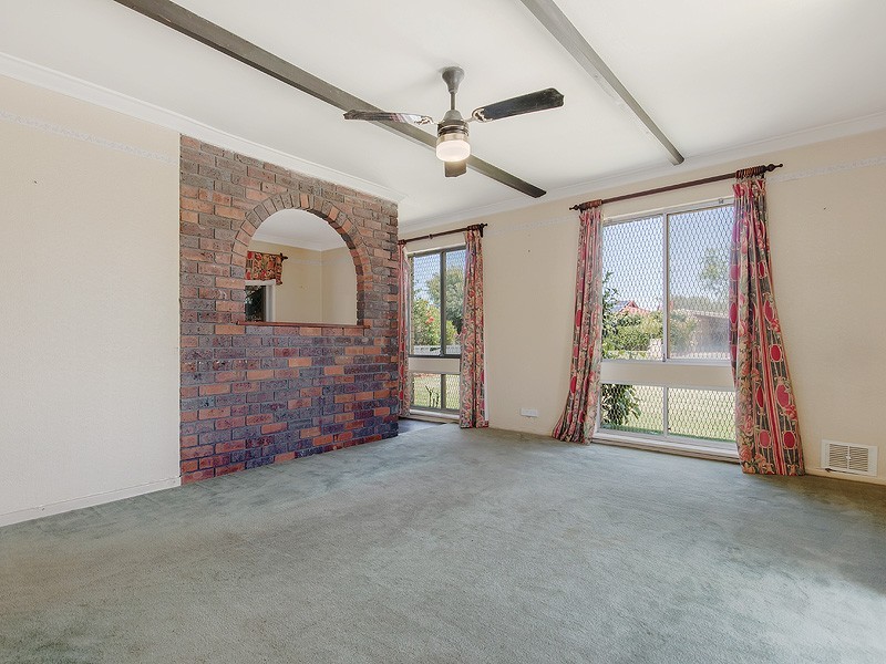 10 Merilup Court, Hillman WA 6168