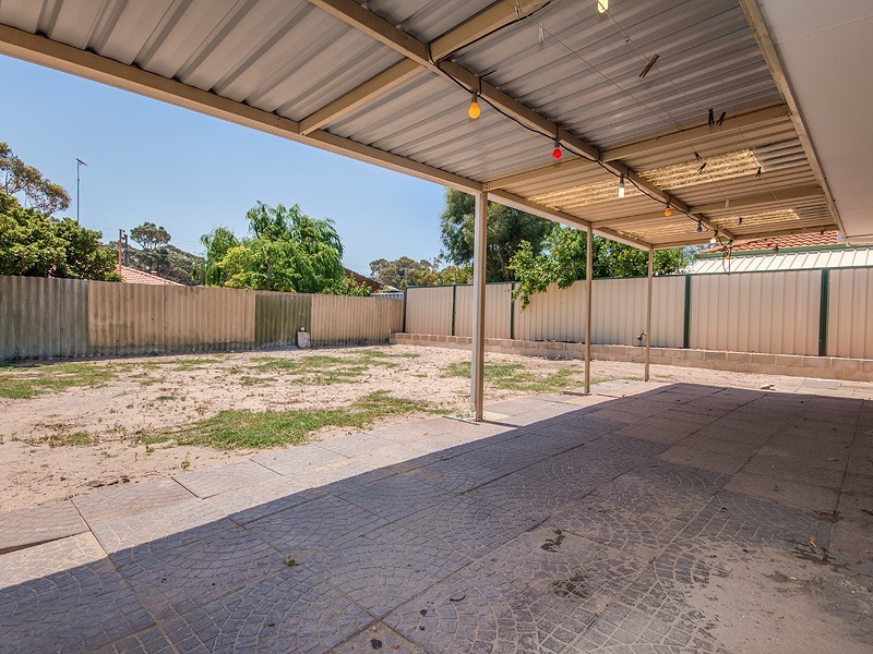 10 Merilup Court, Hillman WA 6168