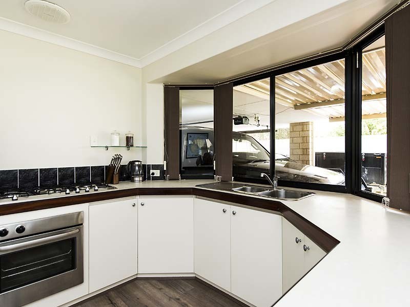 31 Mississippi Drive, Greenfields WA 6210