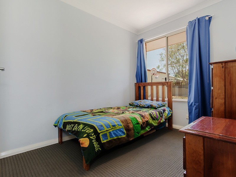 4 Tarata Close, Halls Head WA 6210