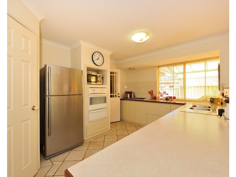 12 Orion Road, Silver Sands WA 6210