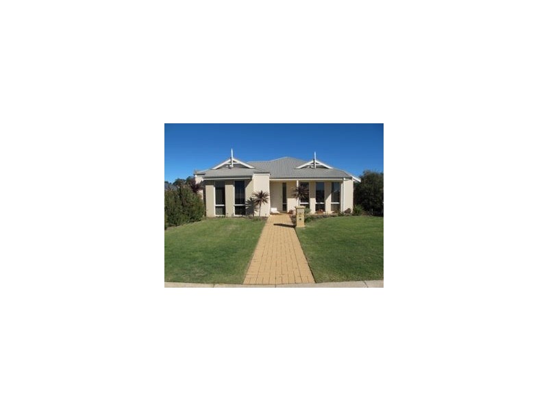 2 Scoparia Way, Baldivis WA 6171