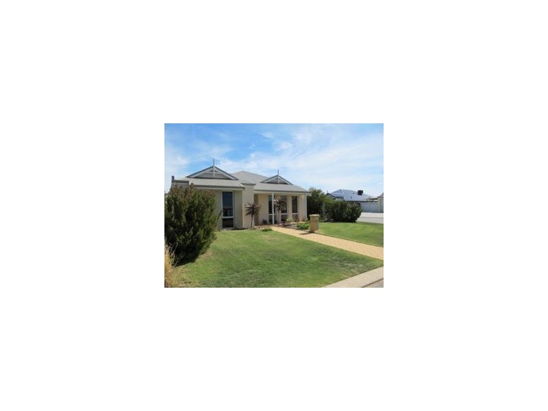 2 Scoparia Way, Baldivis WA 6171